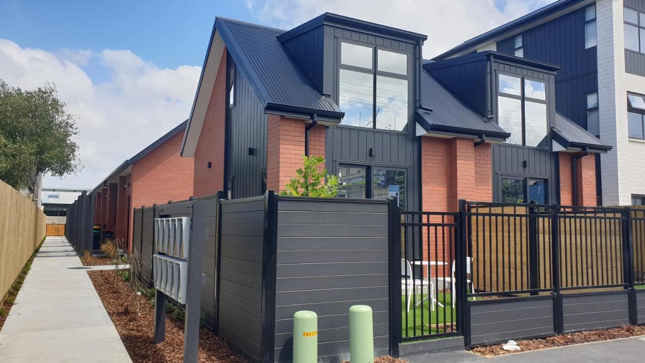 Modern Loft In Christchurch Cbd With Private Courtyard Экстерьер фото