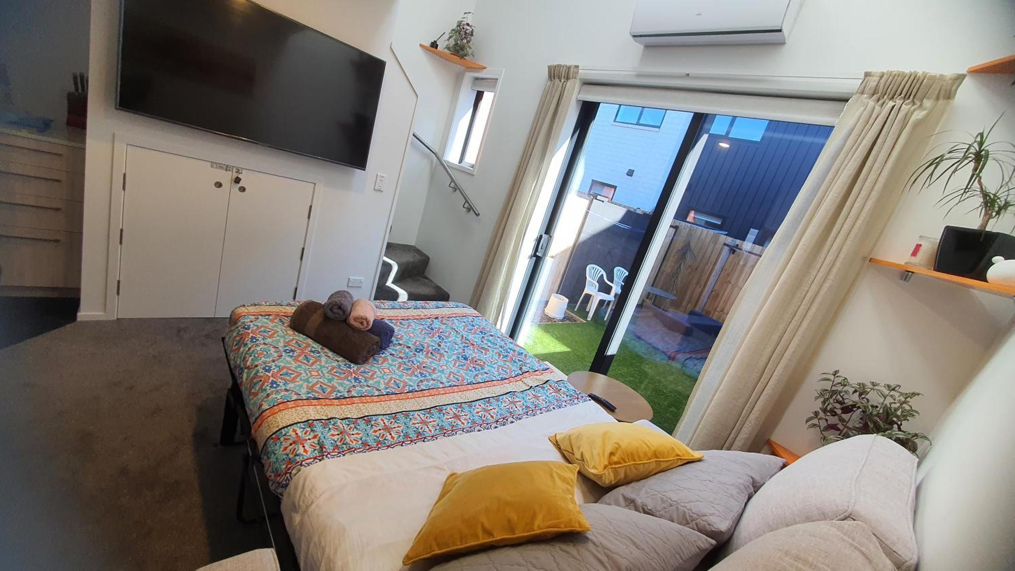 Modern Loft In Christchurch Cbd With Private Courtyard Экстерьер фото